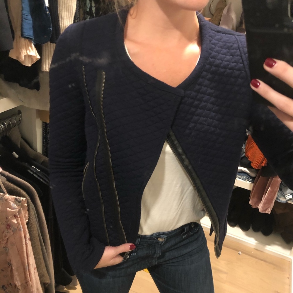Quilted zip up blazer